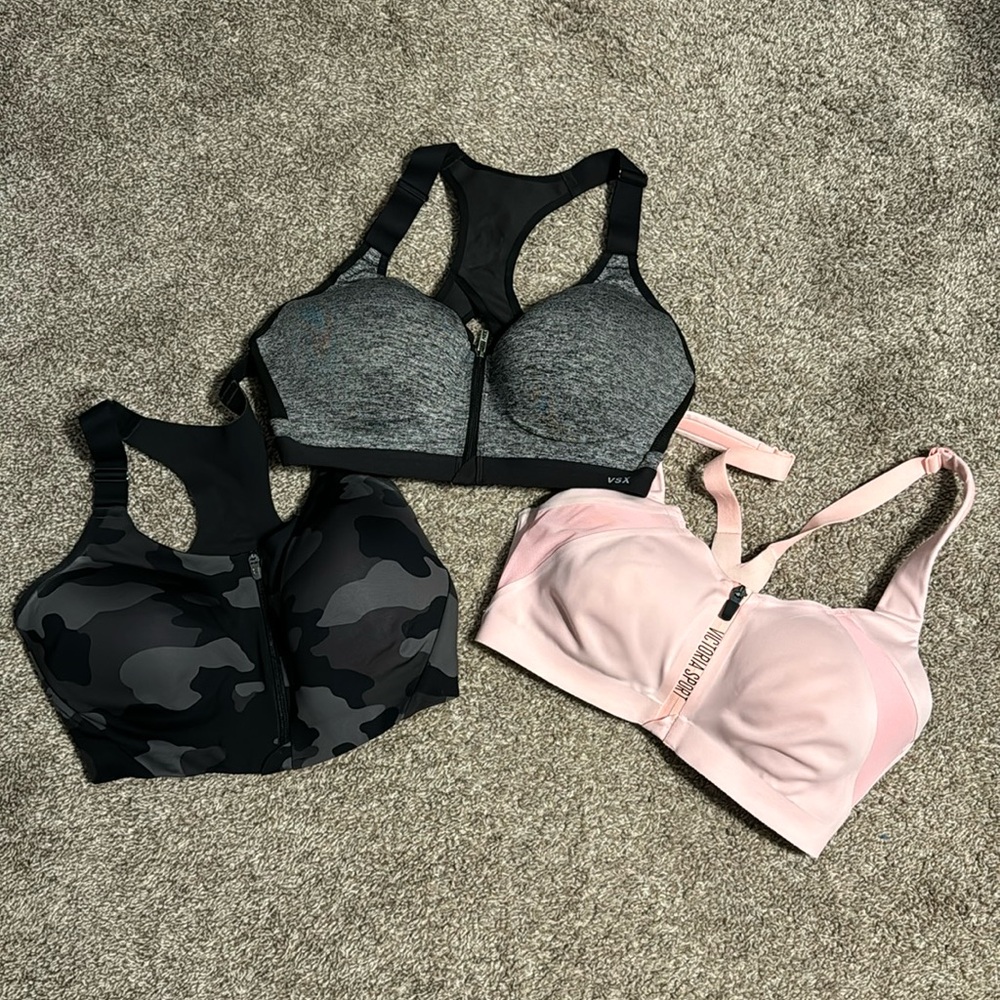 Front zip sports bras